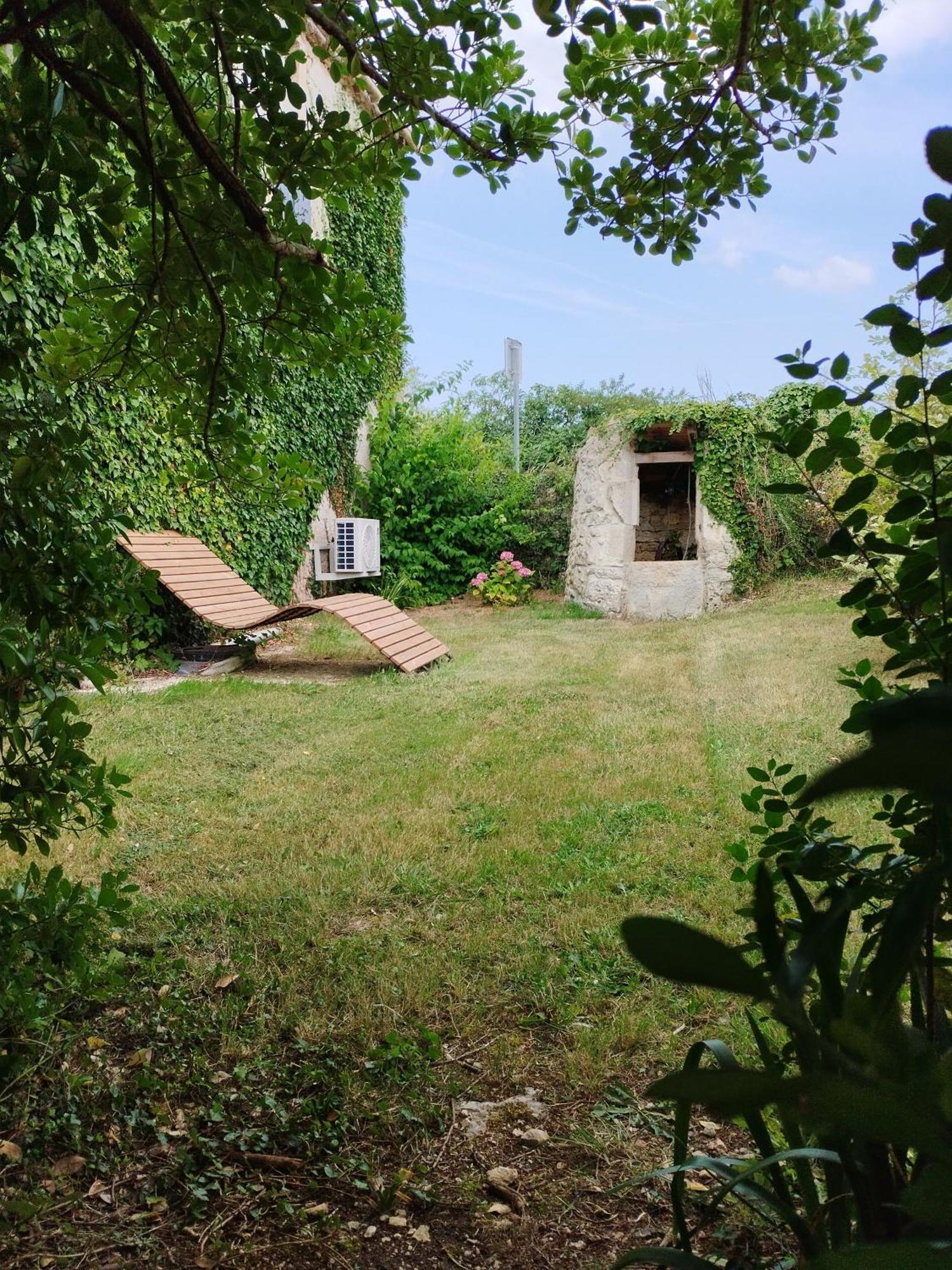 L'Oratori : Chambre L'Authentique Sérignac Exterior photo